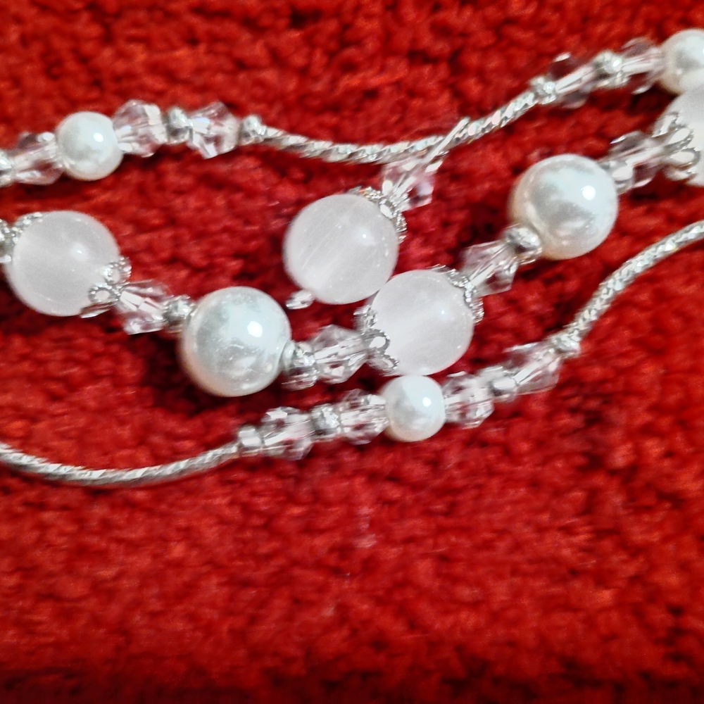 Source Unknown Silver And White Beaded Bracelet - image 3